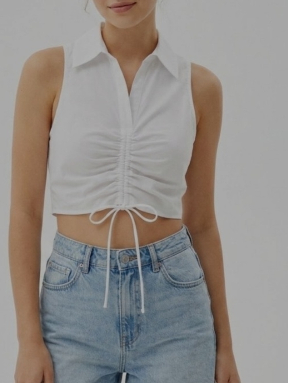 Bershka White Sleeveless Collared Ruched Summer Crop Top - XS
